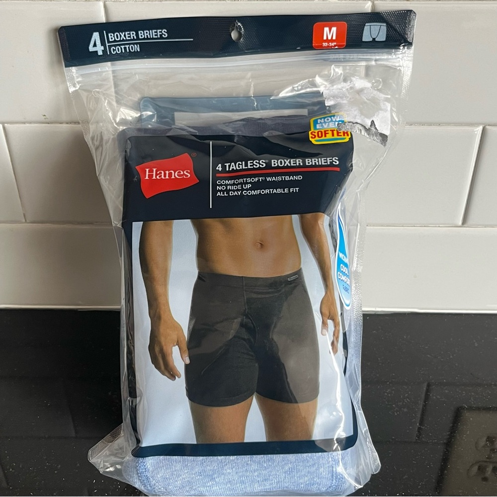 Hanes Men's 4-Pack Tagless Boxer Briefs – Black & Light Blue